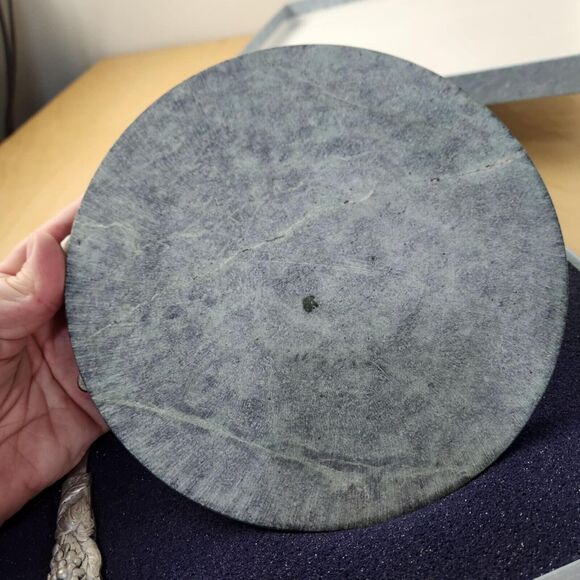 Seagull Pewter Grapes & Green Marble Cheese Board Charcuterie Set 8" Round Vtg - Picture 7 of 10